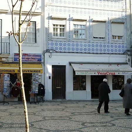 Апартаменты Downtown Shelter - Casa Da Praca Авейру Экстерьер фото