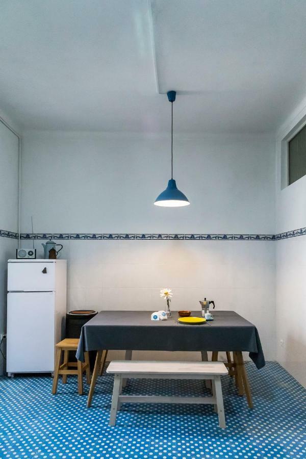 Апартаменты Downtown Shelter - Casa Da Praca Авейру Экстерьер фото