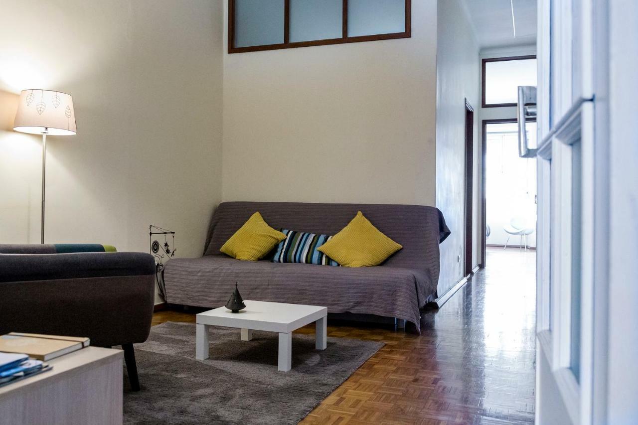 Апартаменты Downtown Shelter - Casa Da Praca Авейру Экстерьер фото